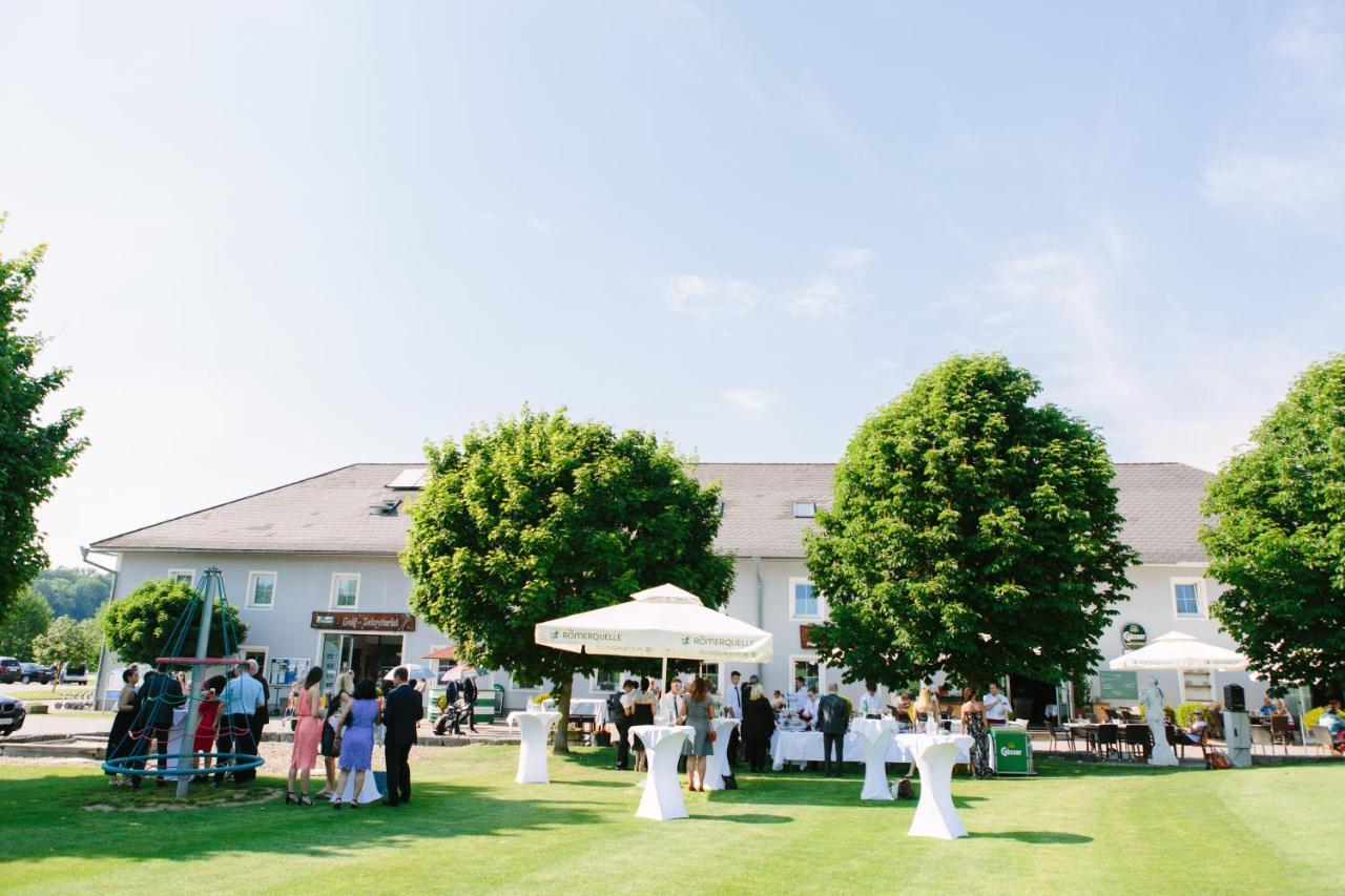 Metzenhof Hotel Kronstorf Exterior photo